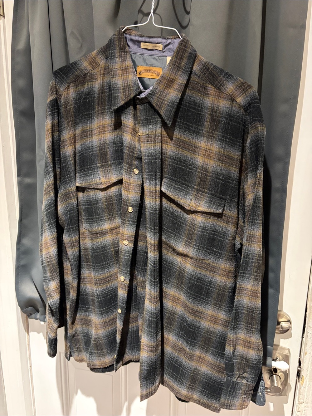 Field & Stream Gray and Brown Plaid Lightweight Shirt Jacket